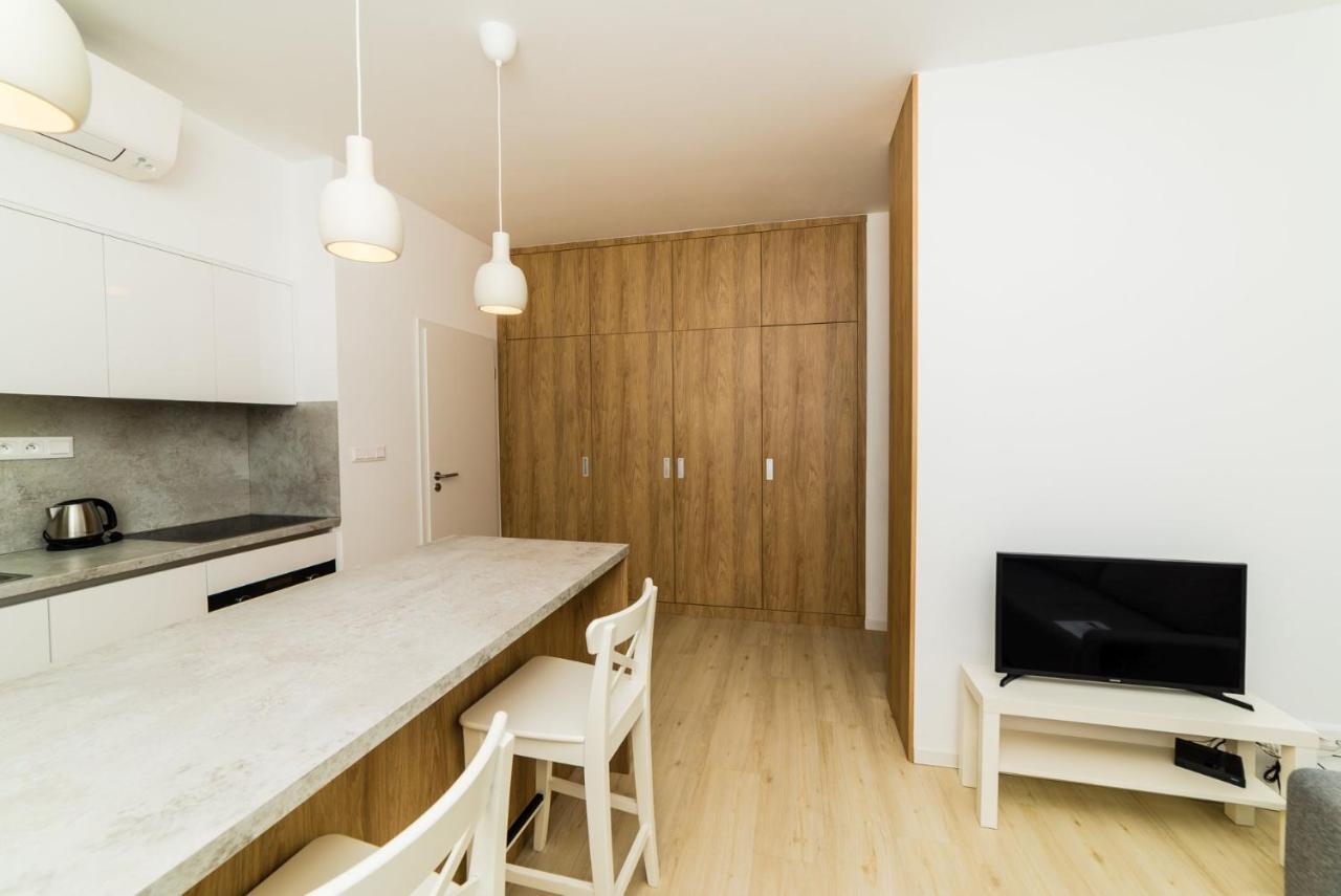 City Castle Apartments Free Parking Bratislava Eksteriør billede